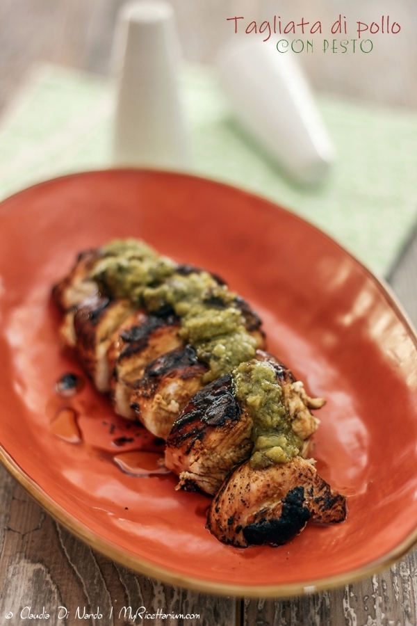 Tagliata di pollo con pesto