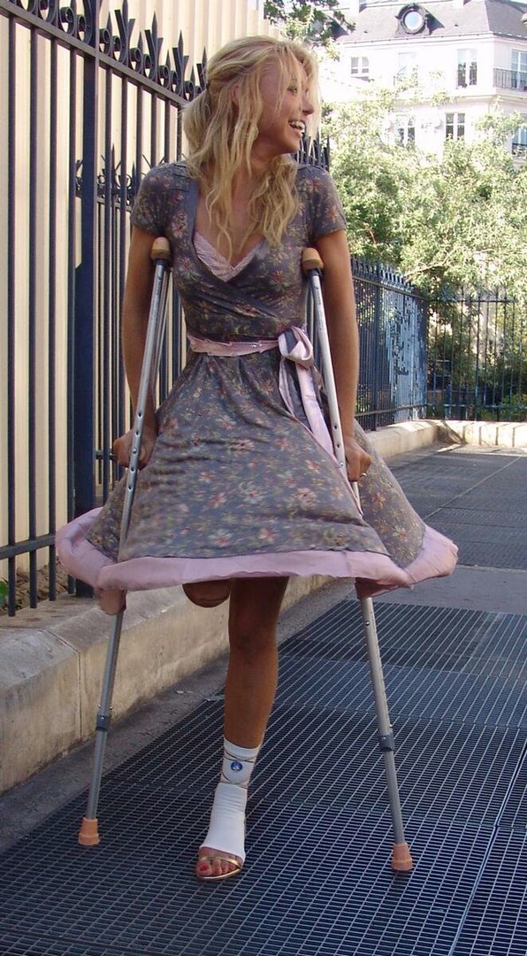 Amputee girls, my body and I let it define me : - Amputee girls