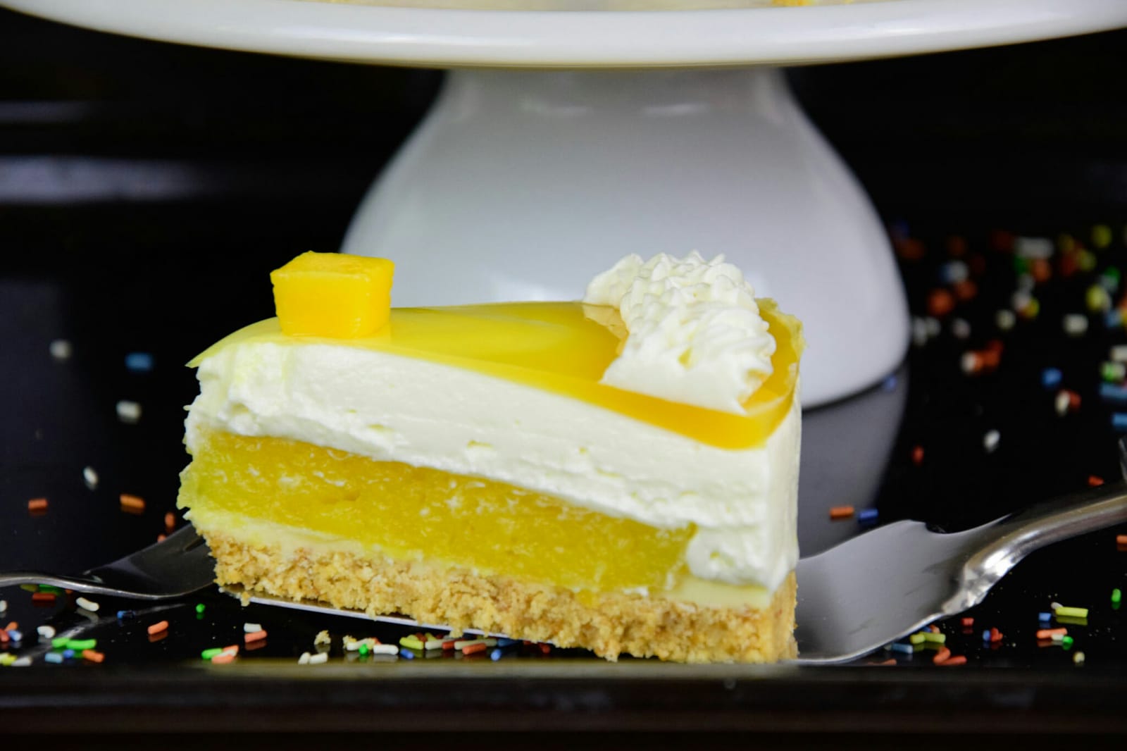 kiras_bakery: No-bake Mangotorte/ Mangotorte mit Fruchteinlage kiras_bakery: No-bake Mangotorte/ Mangotorte mit Fruchteinlage