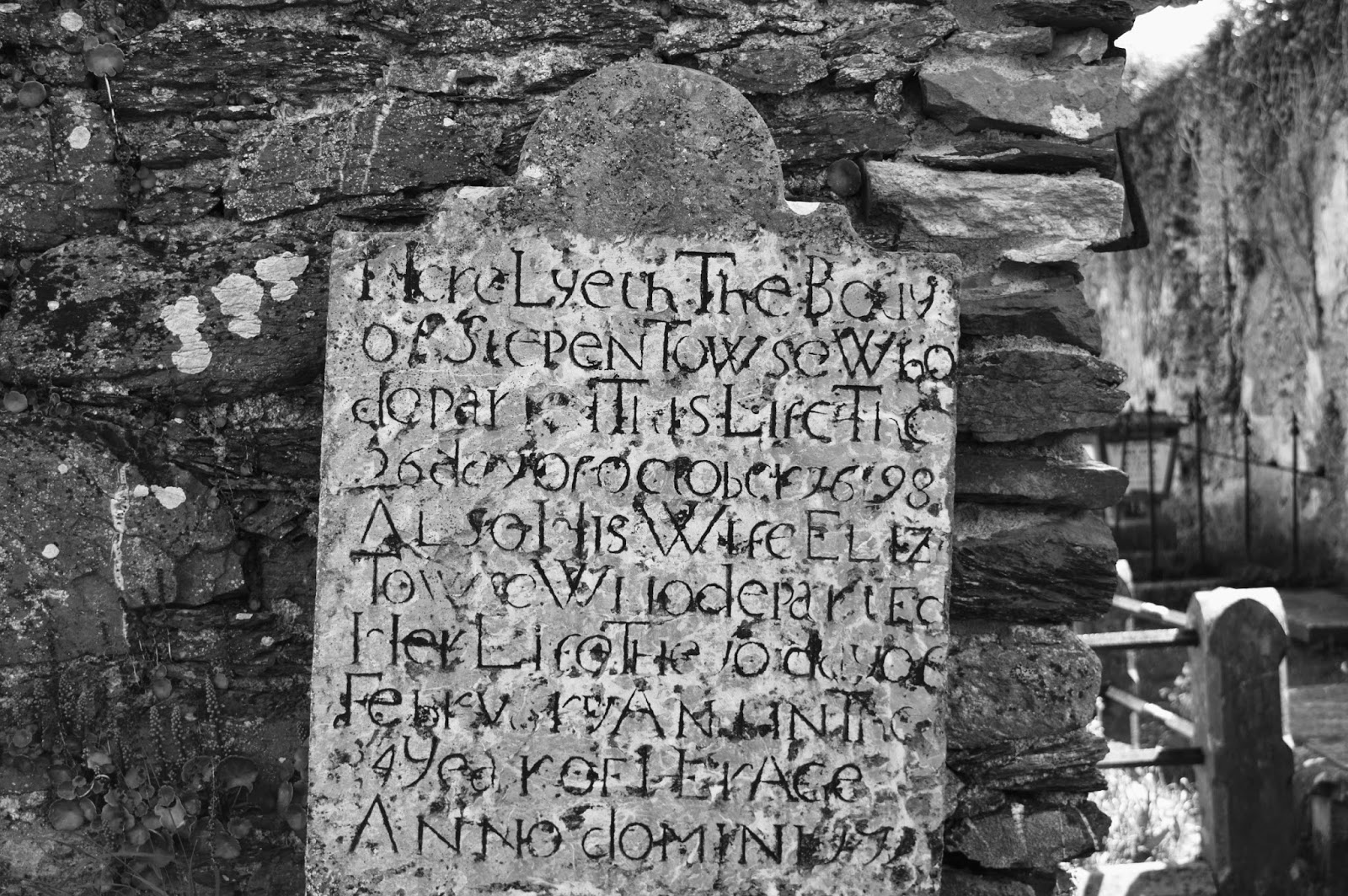 Old Church Cemetery Cobh Lusitania Graves Memorial Fawns Fables