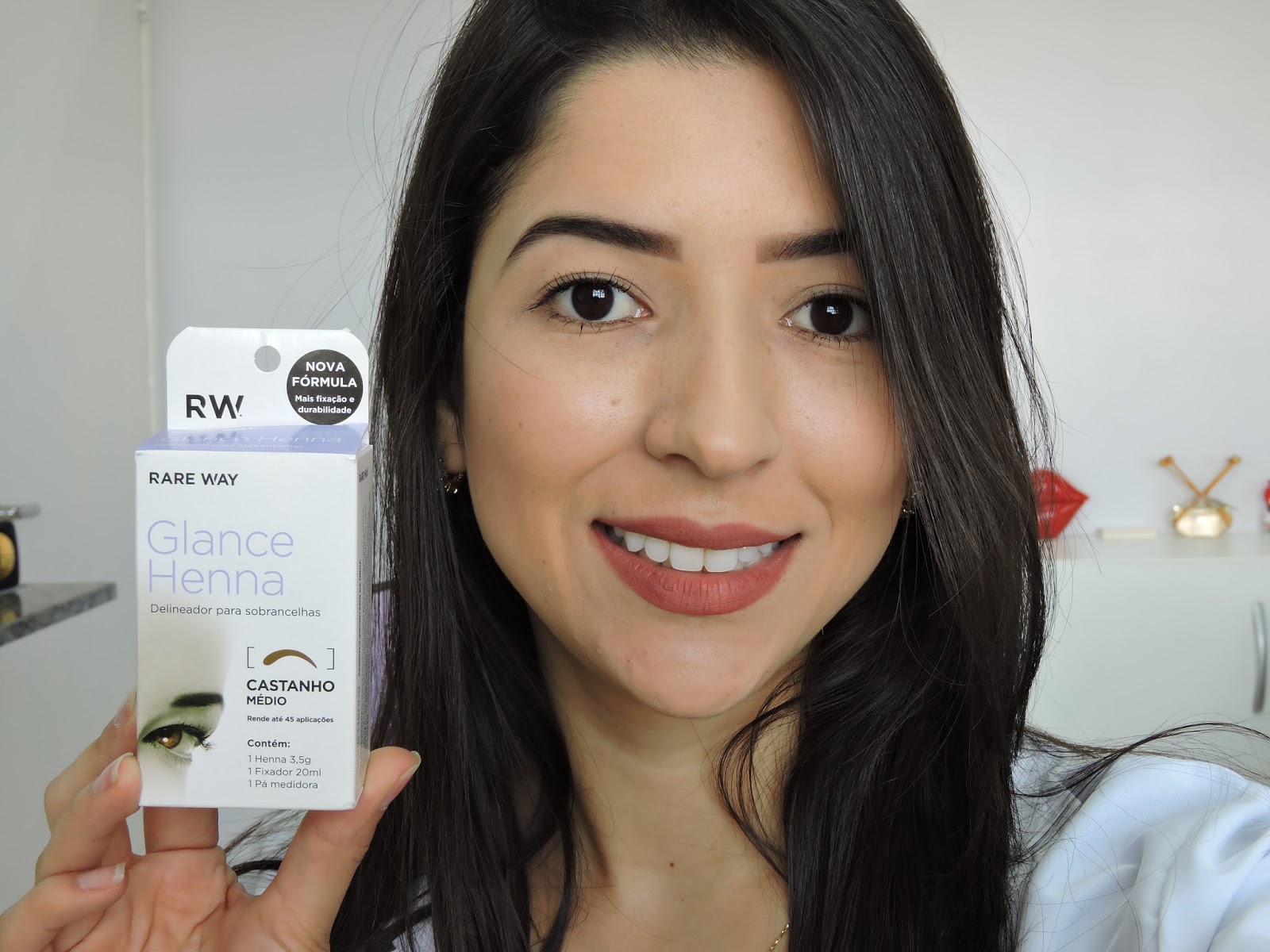 Camila Marchi: Como preparar a Glance Henna para Sobrancelhas da Rare Way