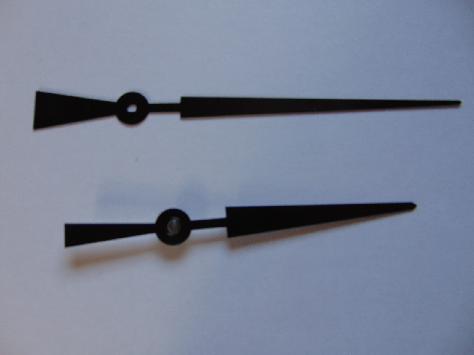 Zelf knutselen aan je horloge of klok: Zelf een klok maken.