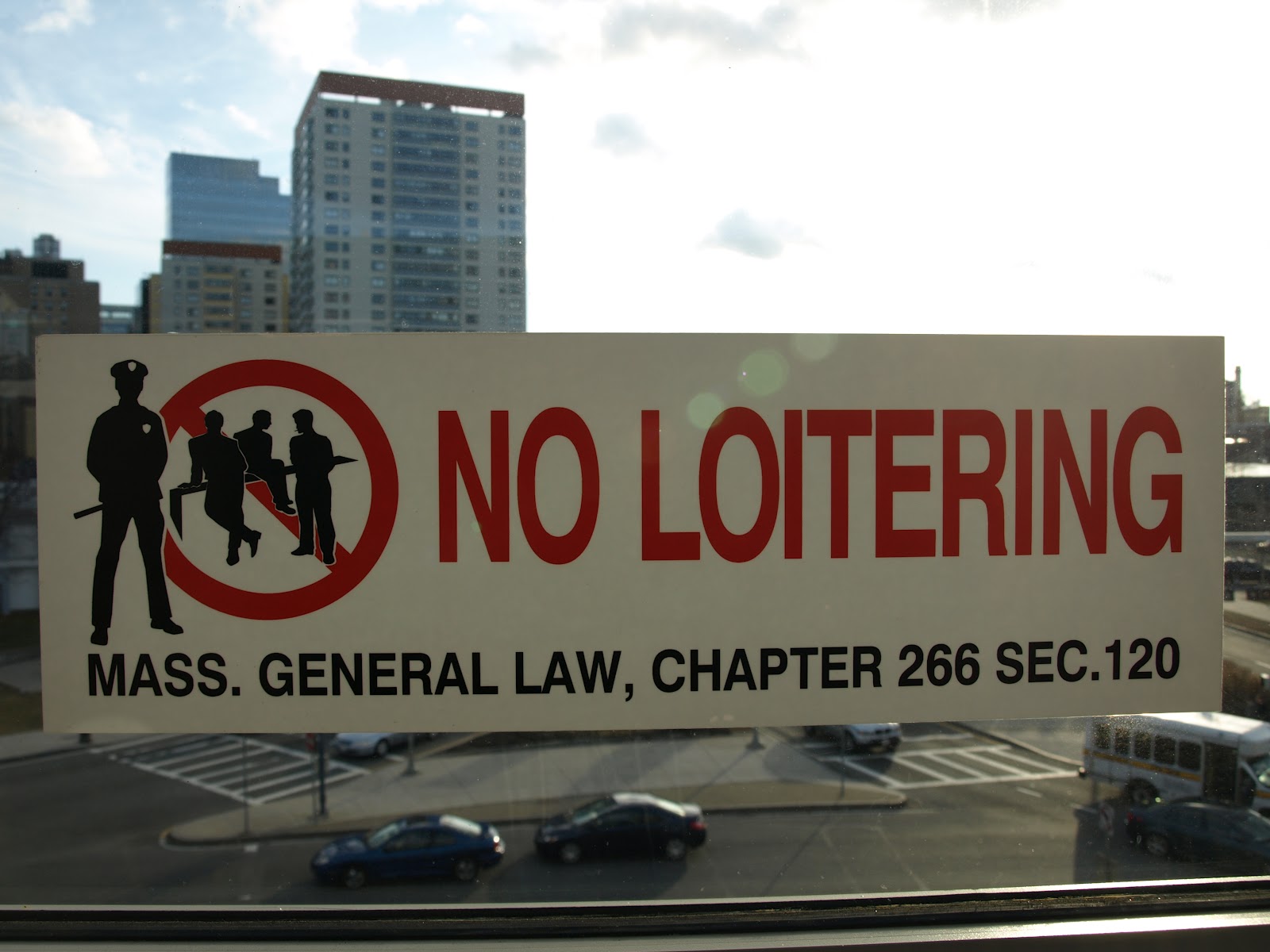 picture/day No loitering