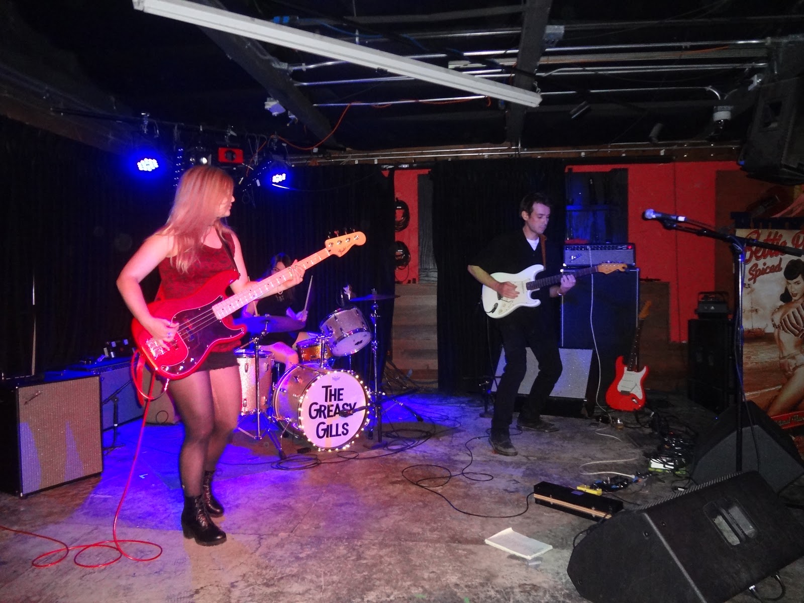 Rich's R'n'R Rants & Raves The Surfrajettes, the Greasy Gills and the