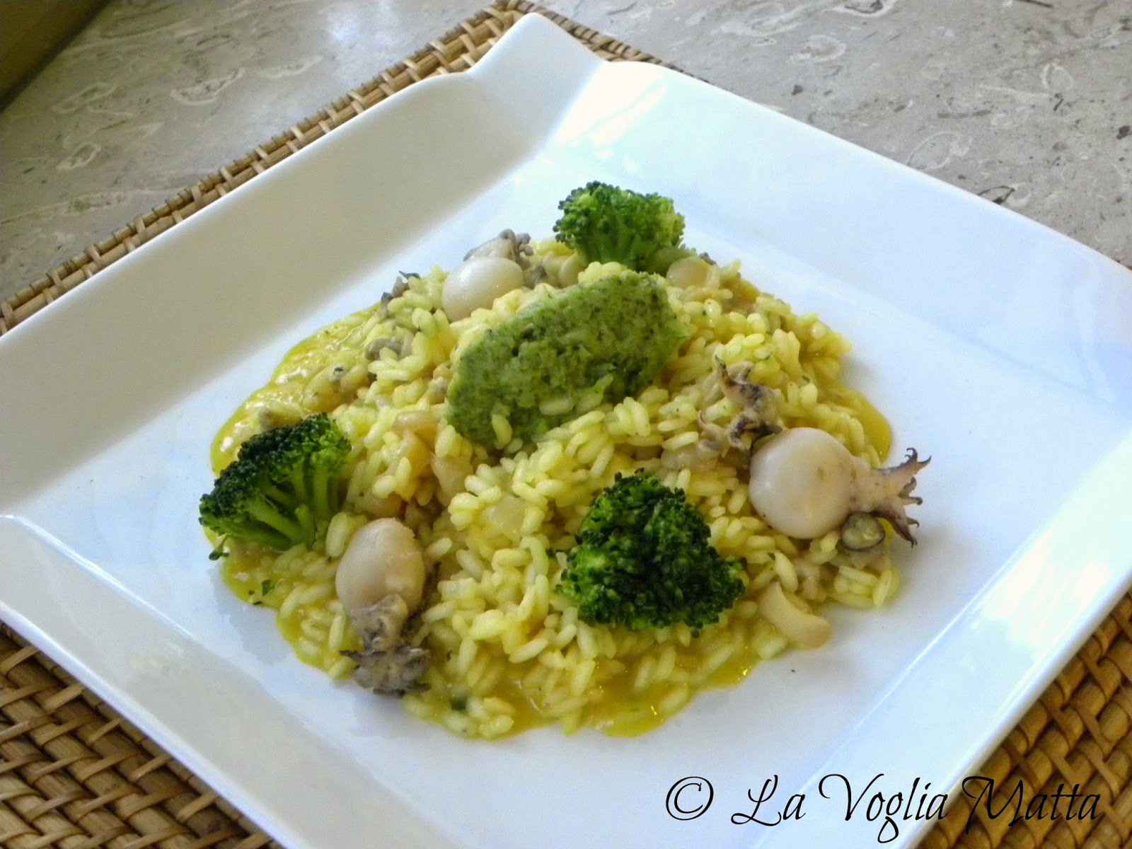 risotto  allo zafferano con seppioline e broccoli