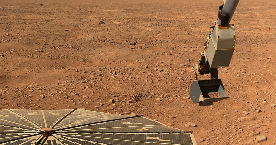 النيازك هي من أوصلت المياه للمريخ مجلة سحابة نت