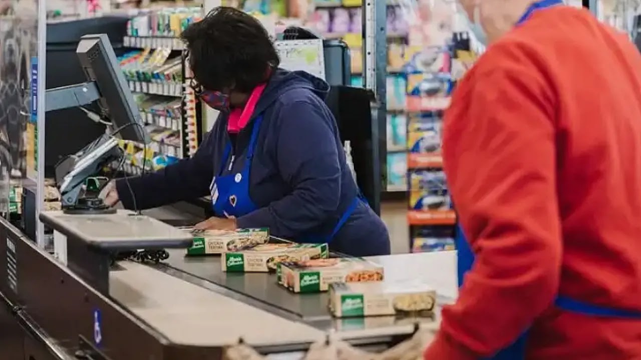 Kroger Closes Two California Stores Due to Salary Increase Rules