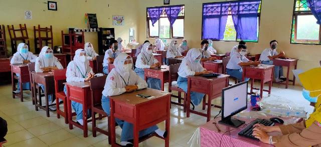 soal un bahasa inggris smp 2010 dan pembahasannya soal un bahasa inggris smp 2010 dan pembahasannya