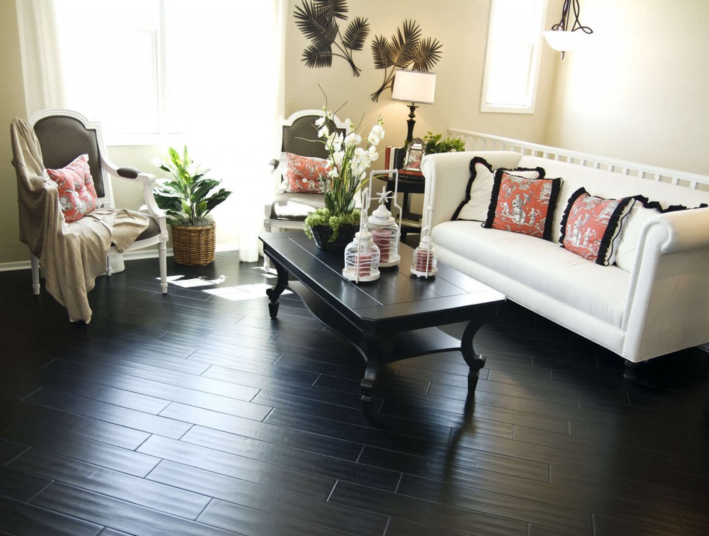 Inspirational of Home Interiors and Garden Tips to Choose Couches for