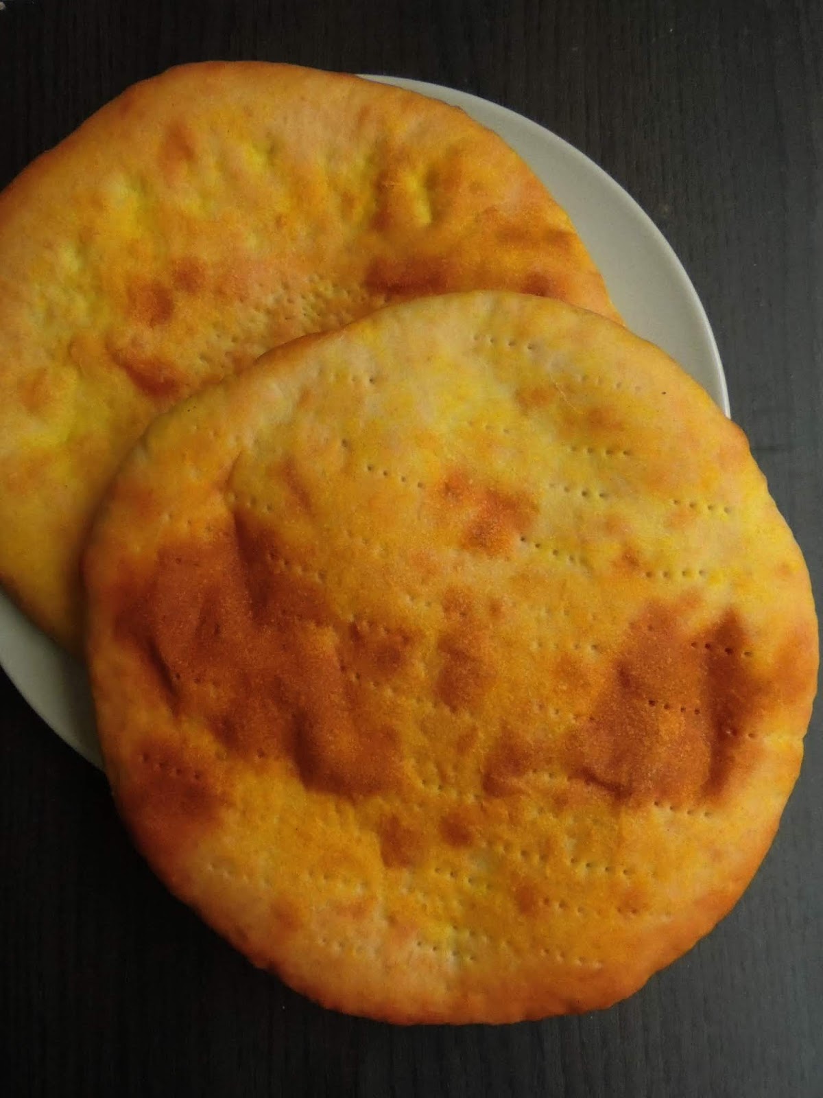 Priya's Versatile Recipes Taftan Naan/Taftoon Bread/Pakistani Flatbread