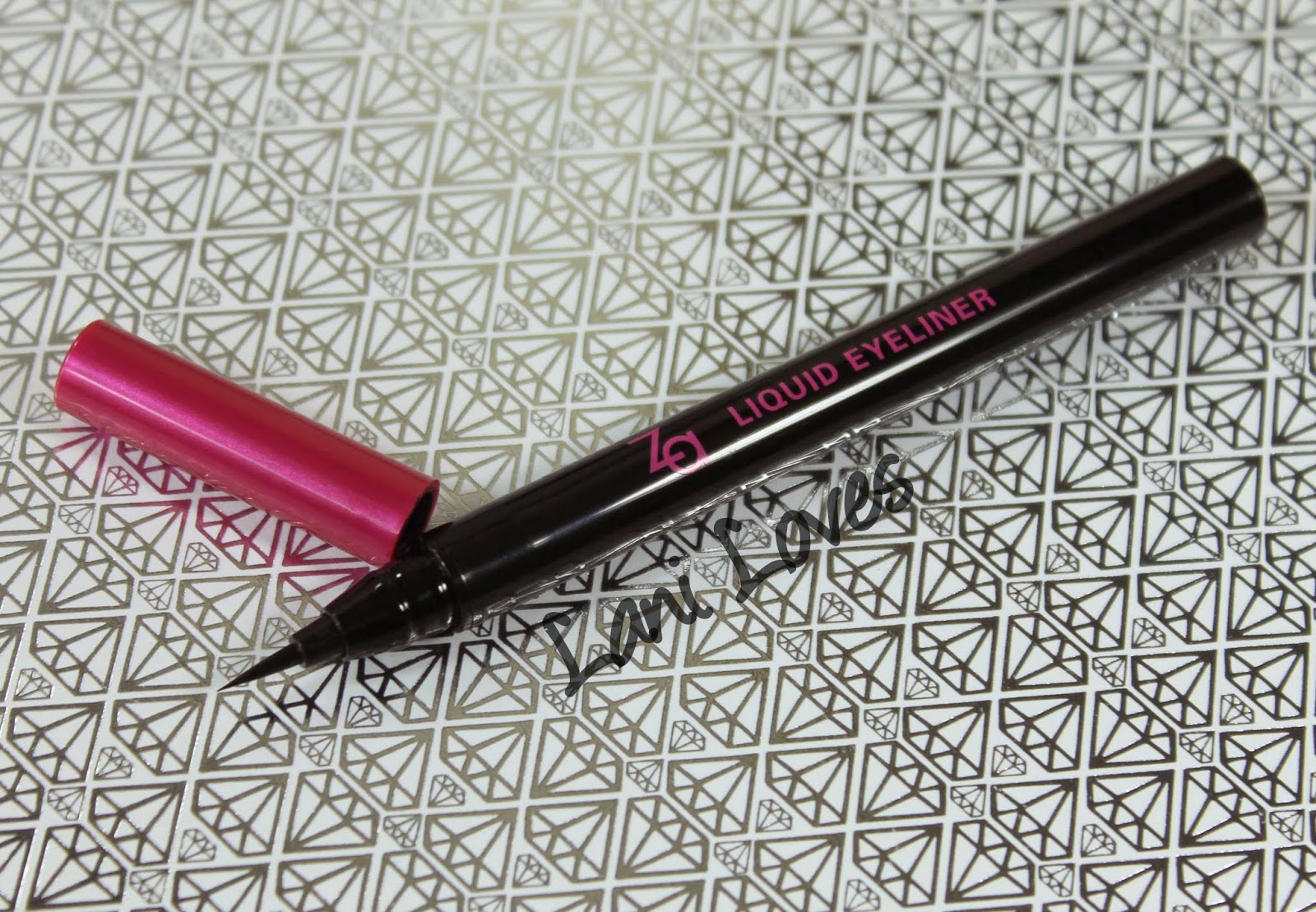 ZA Liquid Eyeliner - BK999 Real Black Swatches & Review