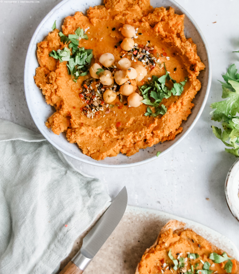 Lieblingsstulle mit Kürbis-Hummus