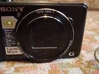 Sony DSC-HX9V lens