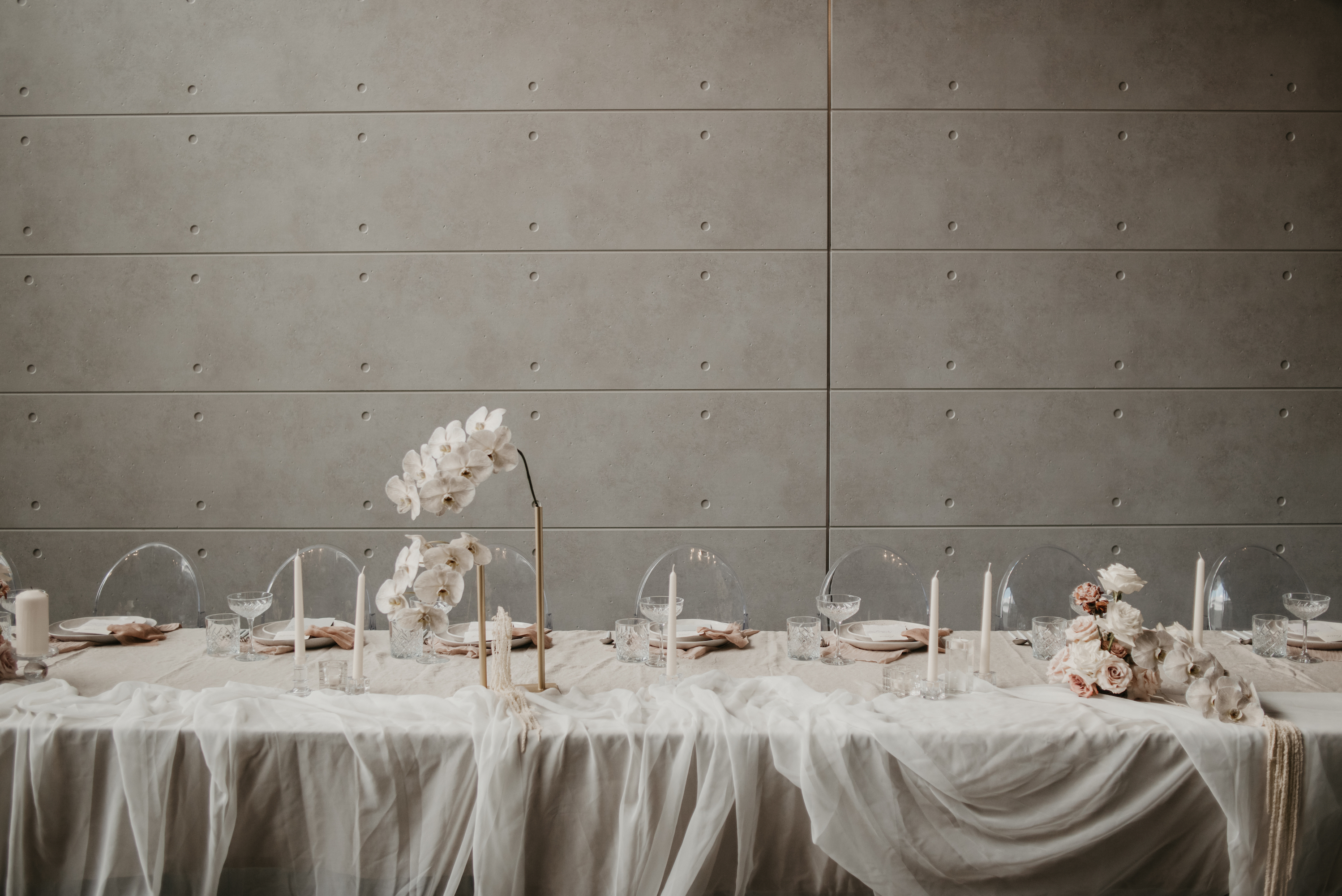 At Home | Holiday Décor Inspiration: A Wintry Tablescape