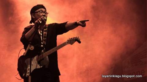 Lirik Lagu Ai Doel Sumbang Terjemahan Arsia Lirik