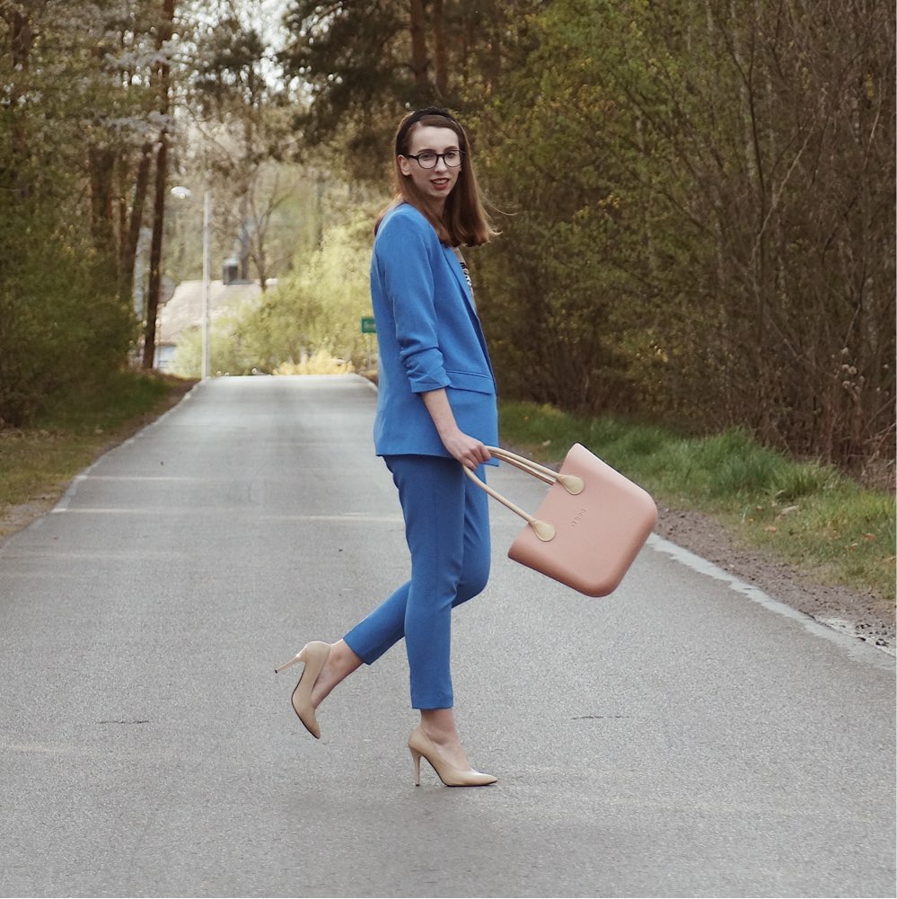 Blue Suit - moodo.pl