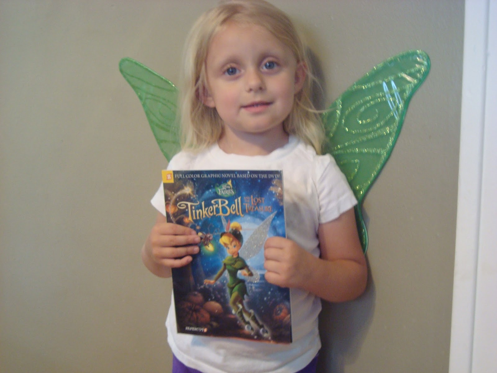 Tinker Bell and the Lost Treasure a PaperCutz Fairy Tale Japanese