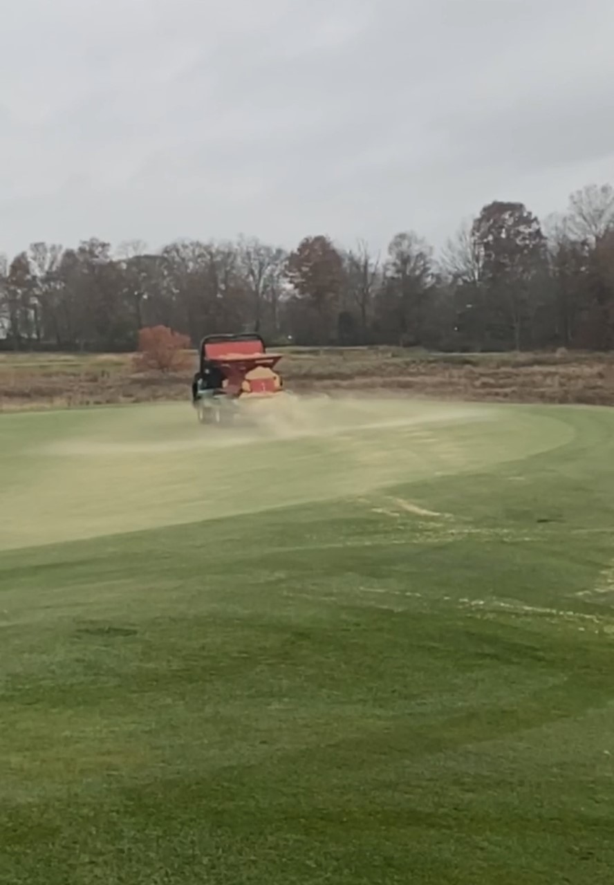 Royce Brook Golf Club Agronomy Department Topdressing