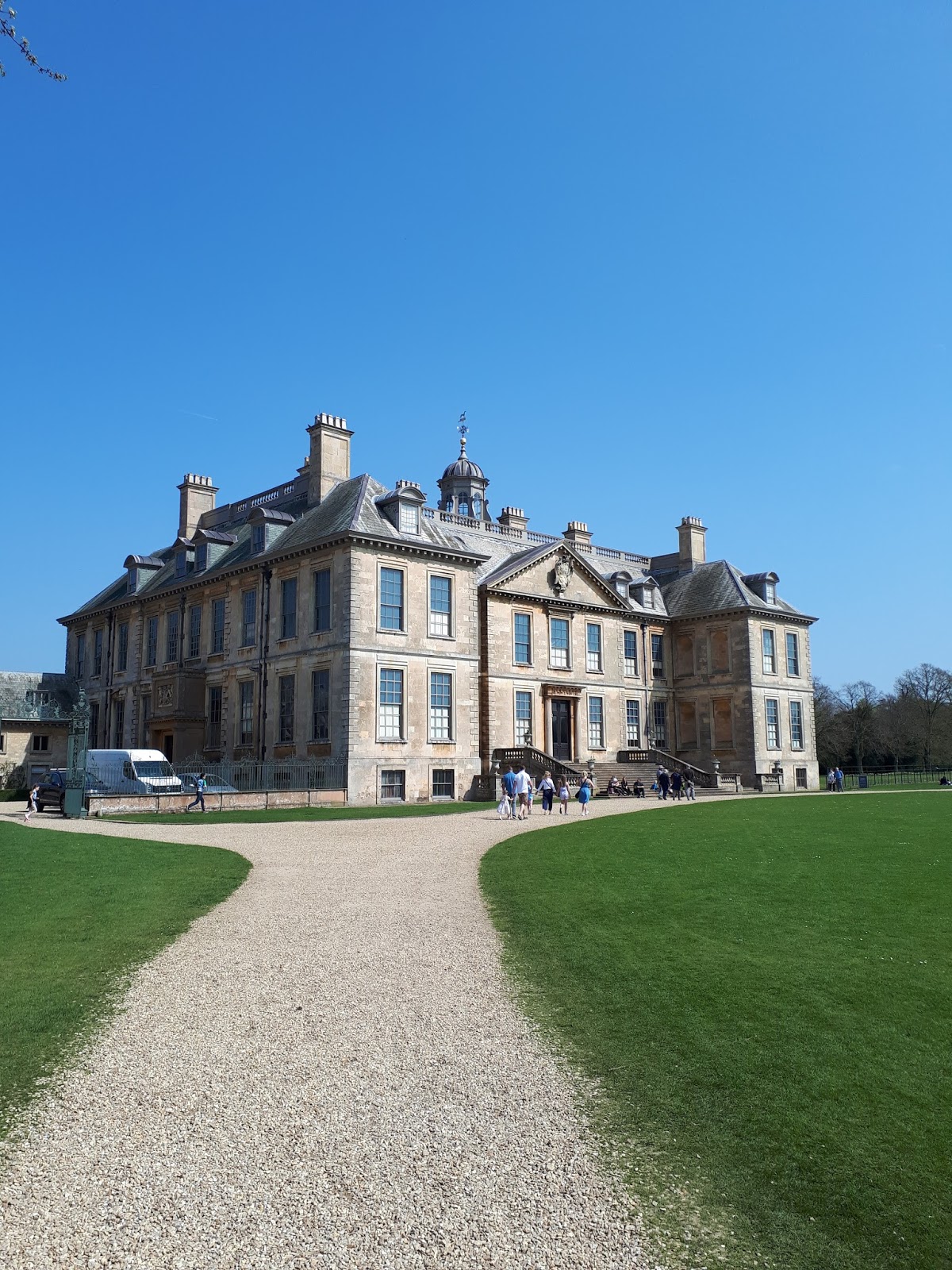 Desperate Reader Belton House