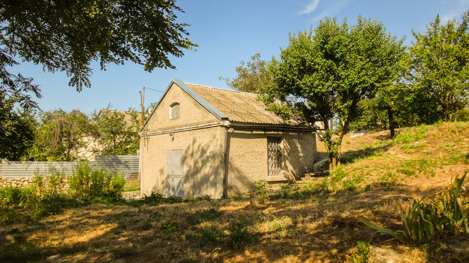 склеп деметры в керчи. улица розы люксембург керчь. керчь ул розы люксембург 23. керчь, ул. ул розы люксембург в керчи.