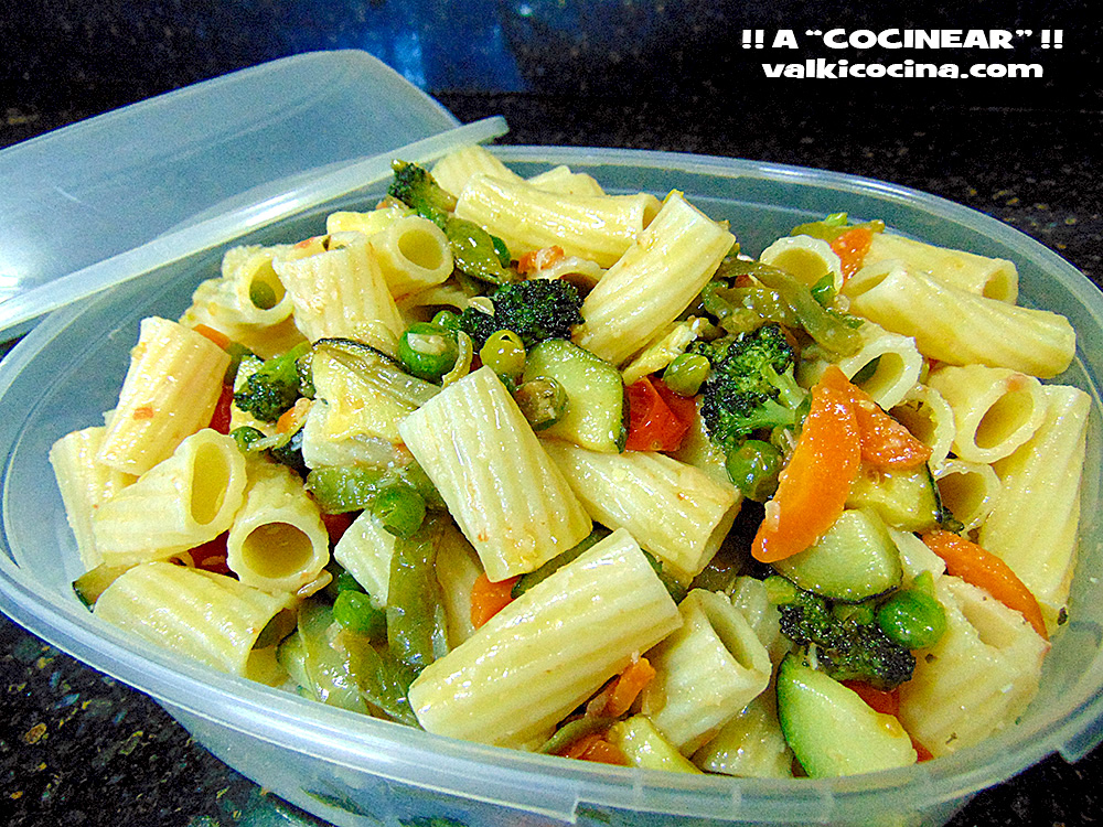 PASTA PRIMAVERA TORTIGLIONI CON VERDURAS SALTEADAS Y QUESO ¡¡A