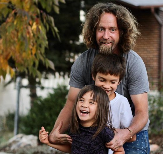 Who is Josh Blue Wife? His Girlfriend, Kids, Disability, Married, Facts