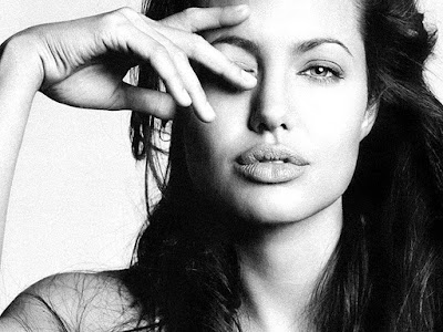 Angelina Jolie Desktop Wallpaper