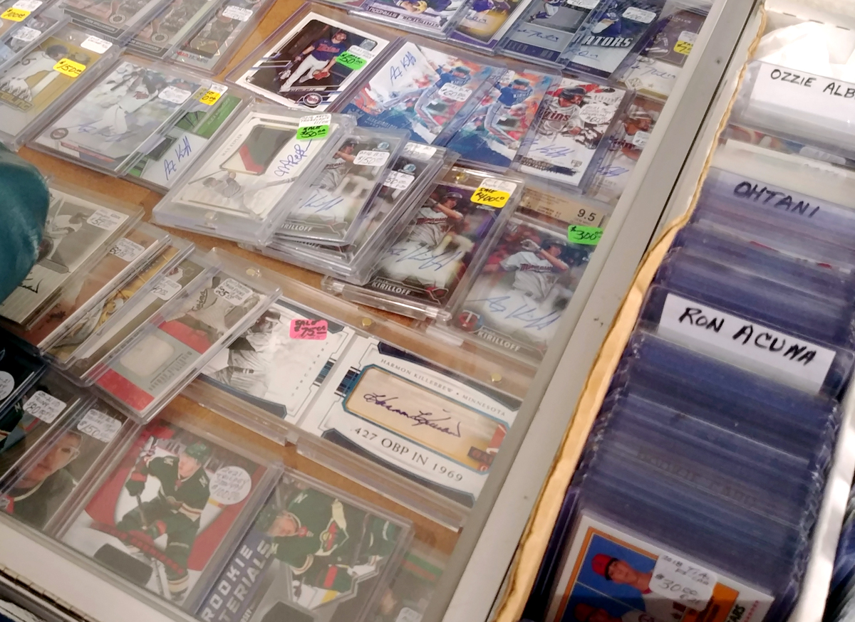 Valley West Mall Card Show Bloomington, MN, Whatever...