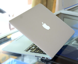 MacBook Air Core i5 ( Early 2015 ) 13.3" A1466