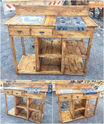 Muebles de cocina hechos de palets de madera reciclados