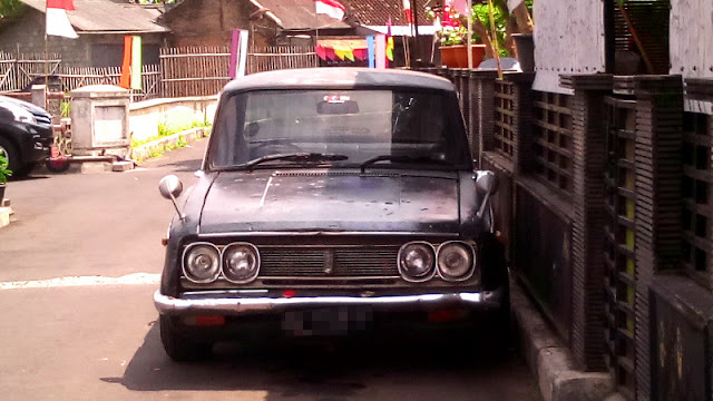 Toyota Corona RT40