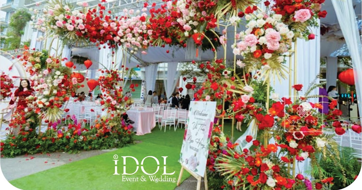 Cổng Hoa Cưới Tại Nhà Công Ty Công Nghệ Cưới Tone Đỏ