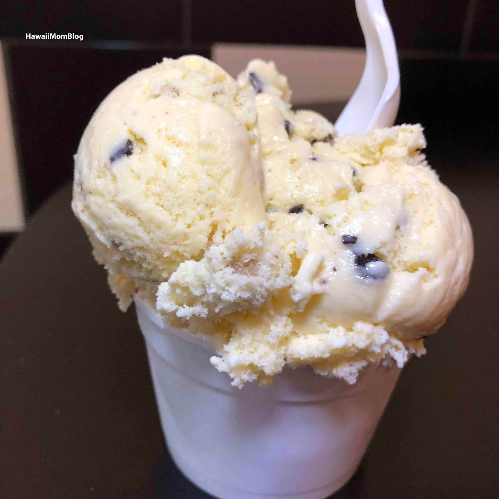 Hawaii Mom Blog Dave's Hawaiian Ice Cream at Teddy's Bigger Burgers