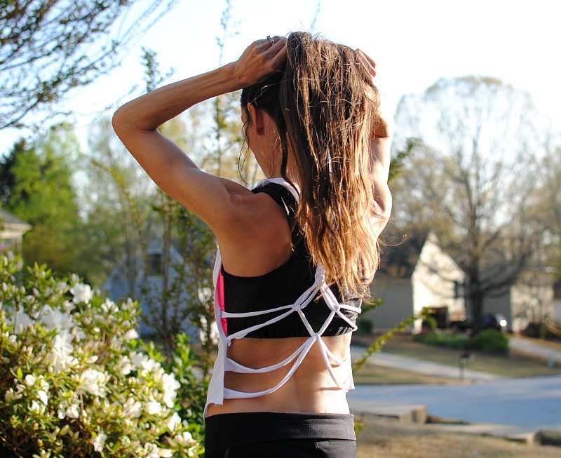 DIY: Macramé Halter from T-shirt