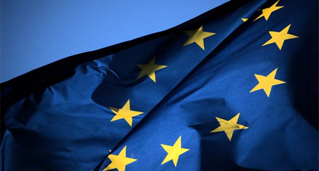 European Union flag%2B%25282%2529