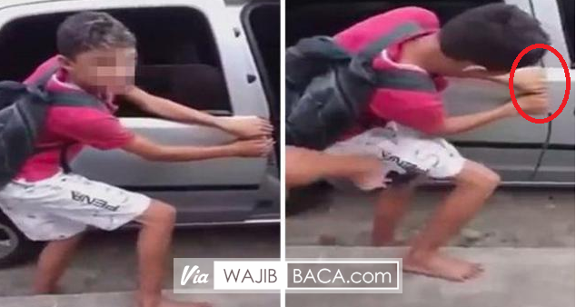 Tangan Seorang Bocah Hancur Terbanting Pintu Mobil Karena Terpergok Mencuri, Asli Ngilu! Tangan Seorang Bocah Hancur Terbanting Pintu Mobil Karena Terpergok Mencuri, Asli Ngilu!