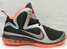 nike run tracker shoes
