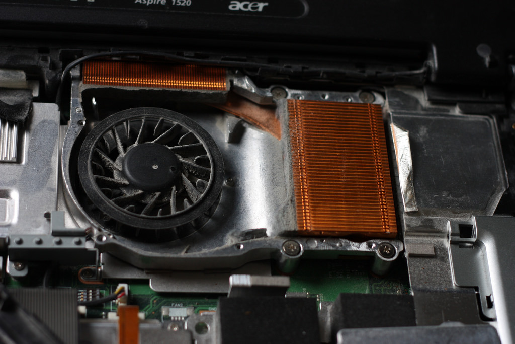 Why mobile & laptop overheats?How to control it? Tech Review