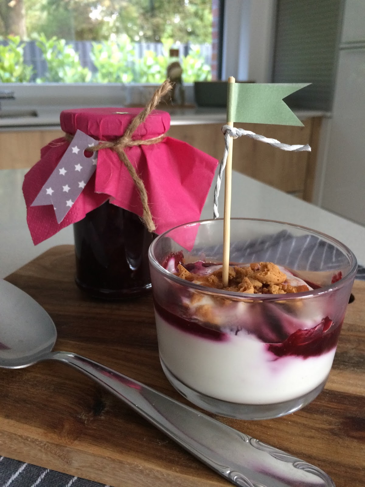 dieZuckerbäckerei: Brombeer-Gewürz-Marmelade mit Schuss!