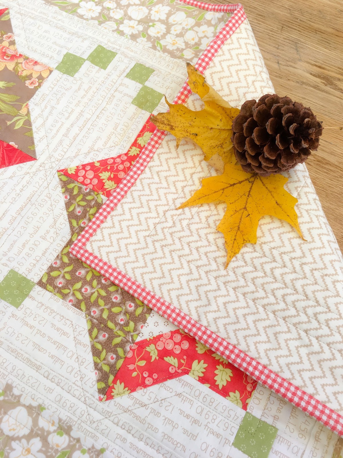 Carried Away Quilting Tablerunner Bliss Quilt Along Medallion Tablerunner