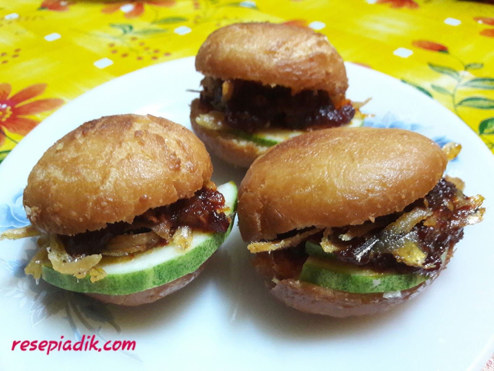 Resepi Burger Malaysia / Pau Sambal - Resepi Adik