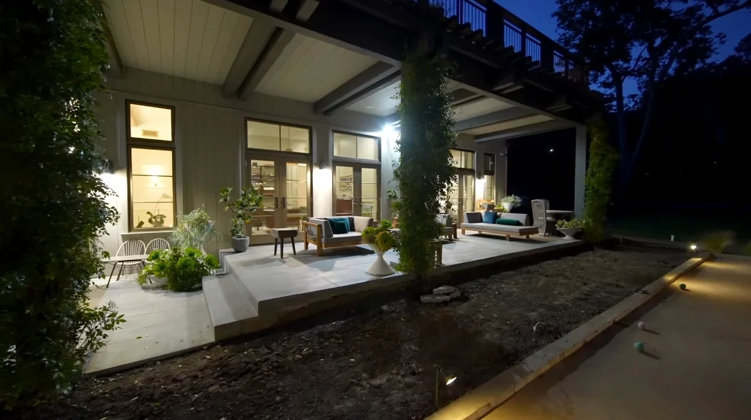 43 Photos vs. 14300 W Sunset Blvd, Pacific Palisades, CA Interior Design Luxury Home Tour
