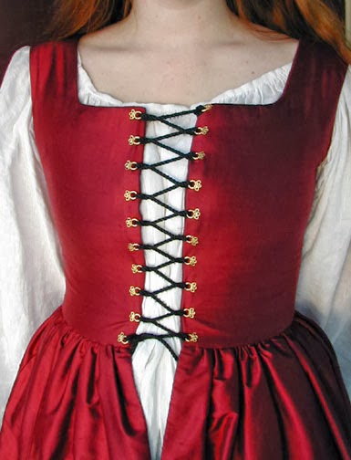Festive Attyre: Diary of a 1480s Florentine Gown