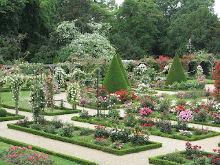 Parc De Bagatelle, Paris' most beautiful rose garden