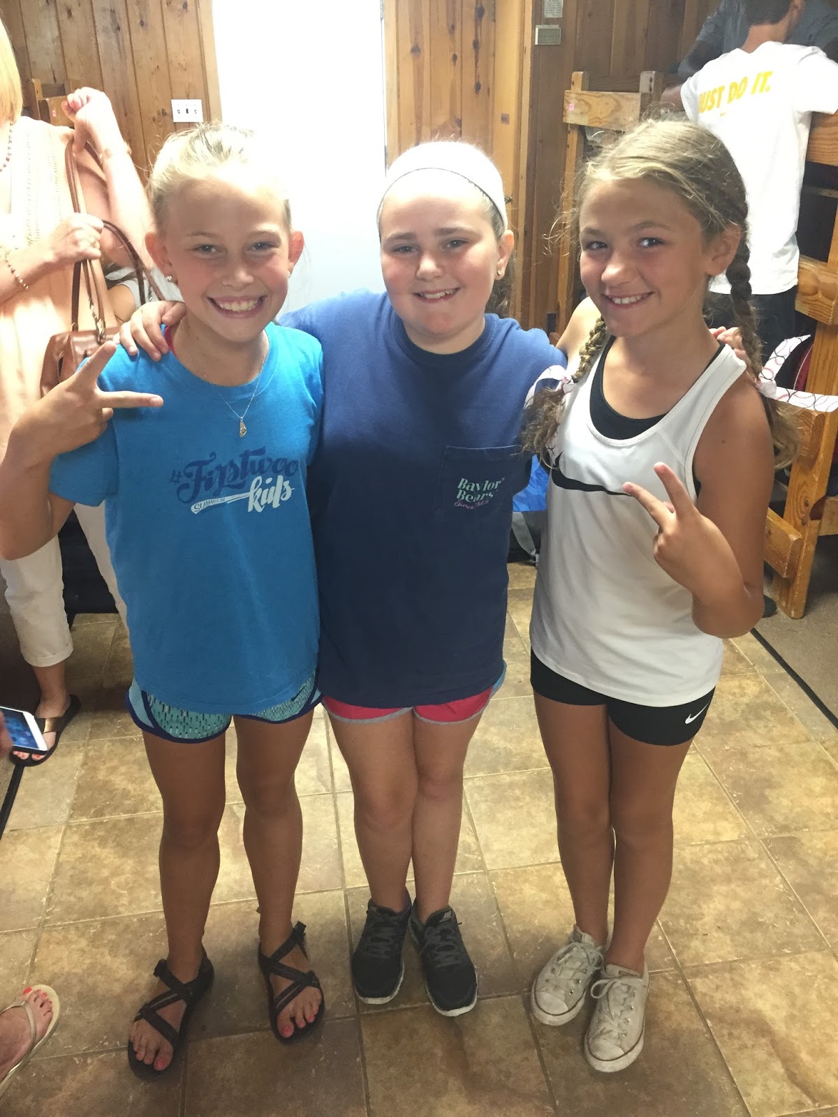 Trendy Mindy and Her Loves... WORLD SERIES Day 2/SONDAYS CAMP Day 1