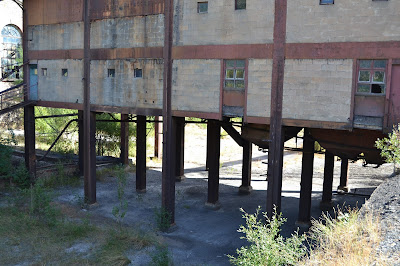 Tolvas de carga del lavadero de Barruelo de Santullán