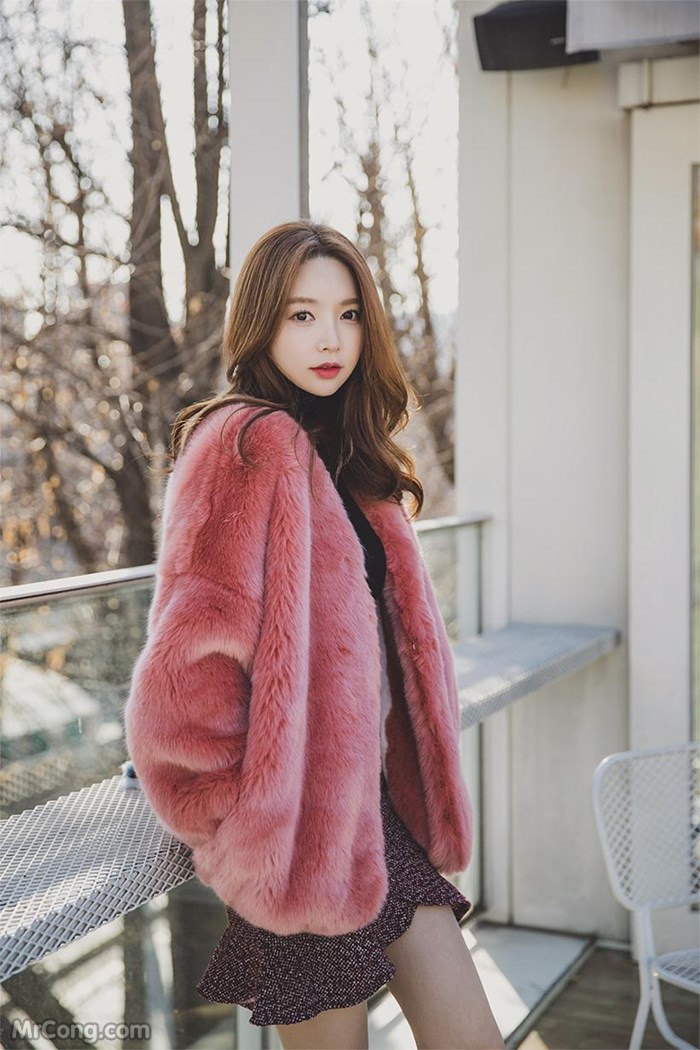 Model Park Soo Yeon in the December 2016 fashion photo series (606 photos)
