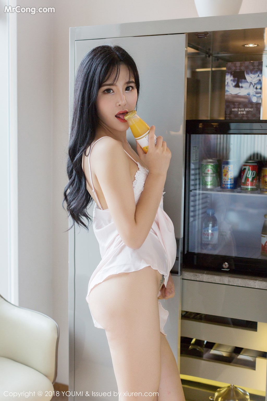 YouMi Vol.143: Model Liu Yu Er (刘 钰 儿) (42 photos)