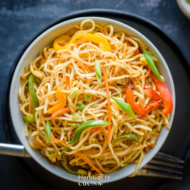 Herbivore Cucina: Vegetable Hakka Noodles