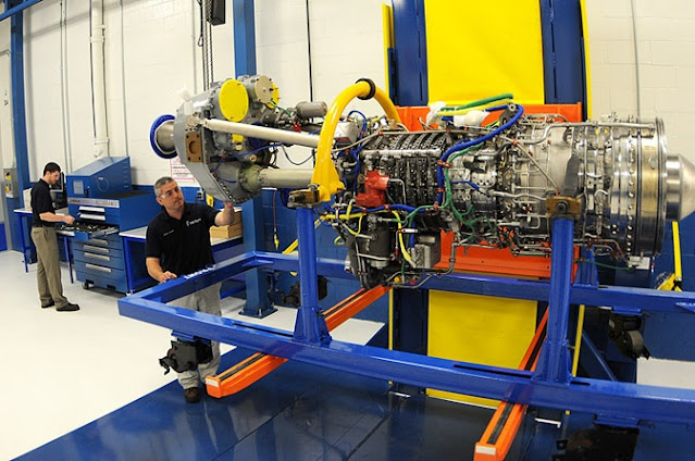 SI VIS PACEM, PARA BELLUM: Il Rolls-Royce AE 2100 è un motore